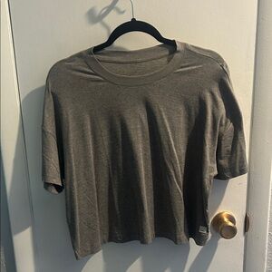 Vuori crop top Women's Top